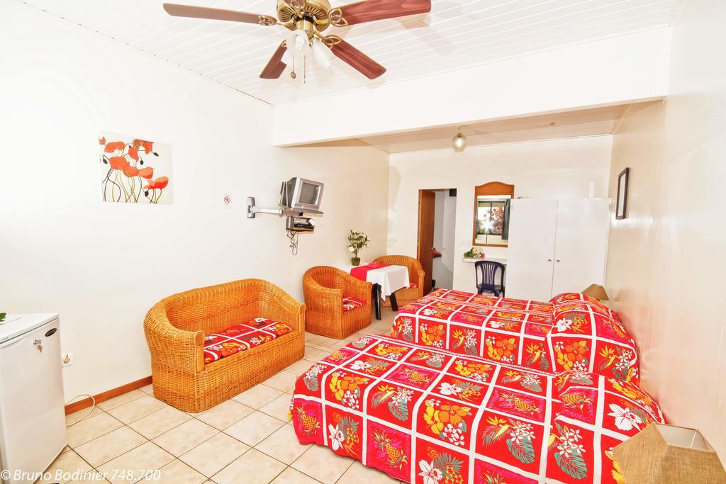 Pension Fare Maeva Huahine Room photo