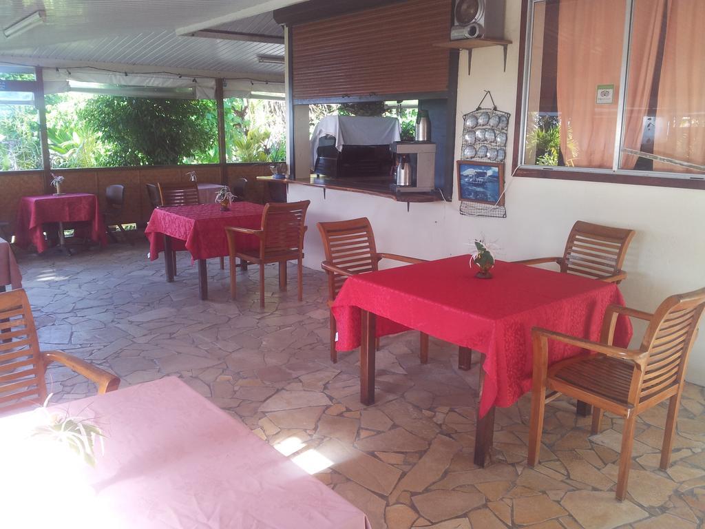 Pension Fare Maeva Huahine Exterior photo