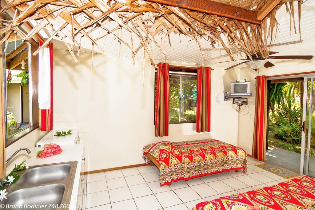 Pension Fare Maeva Huahine Exterior photo