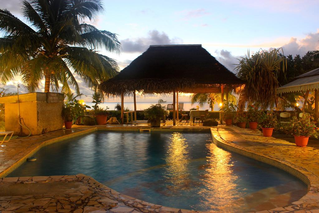 Pension Fare Maeva Huahine Exterior photo