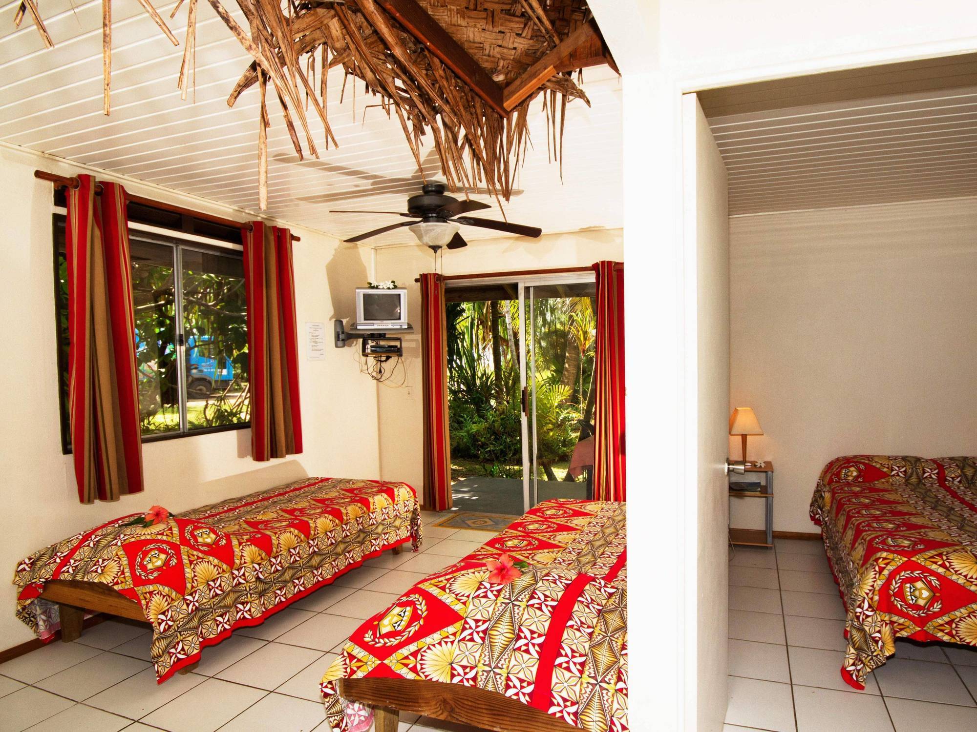 Pension Fare Maeva Huahine Exterior photo